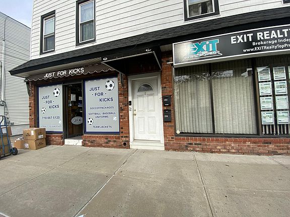 2nd image of 90 Lincoln Ave