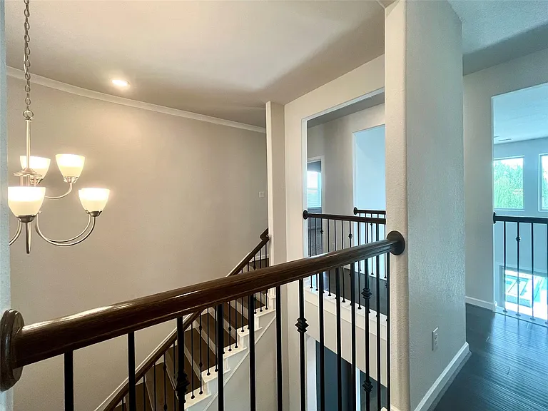 23707 Montclair Forest Trl — Photo 32