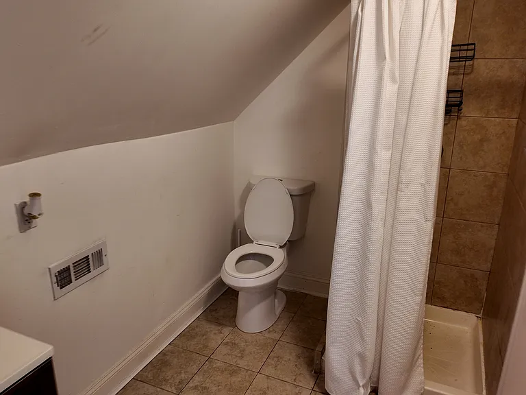 756 Stratford Ave #756 — Photo 15