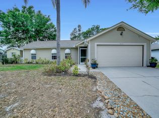 18516 Sarasota Rd, Fort Myers, FL 33967