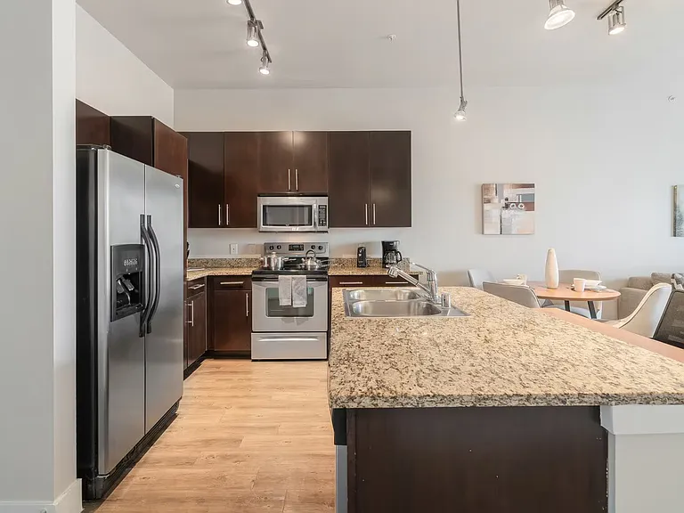 4123 Cedar Springs — Photo 6