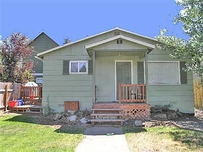 Front of home facing Newport Ave.