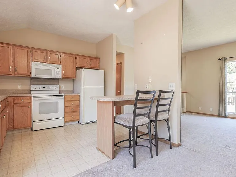 1123 Rawhide Rd — Photo 11