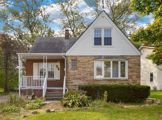 22 E 31st St, Steger, IL 60475