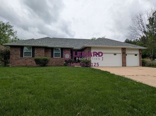 1504 E Bingham St, Ozark, MO 65721