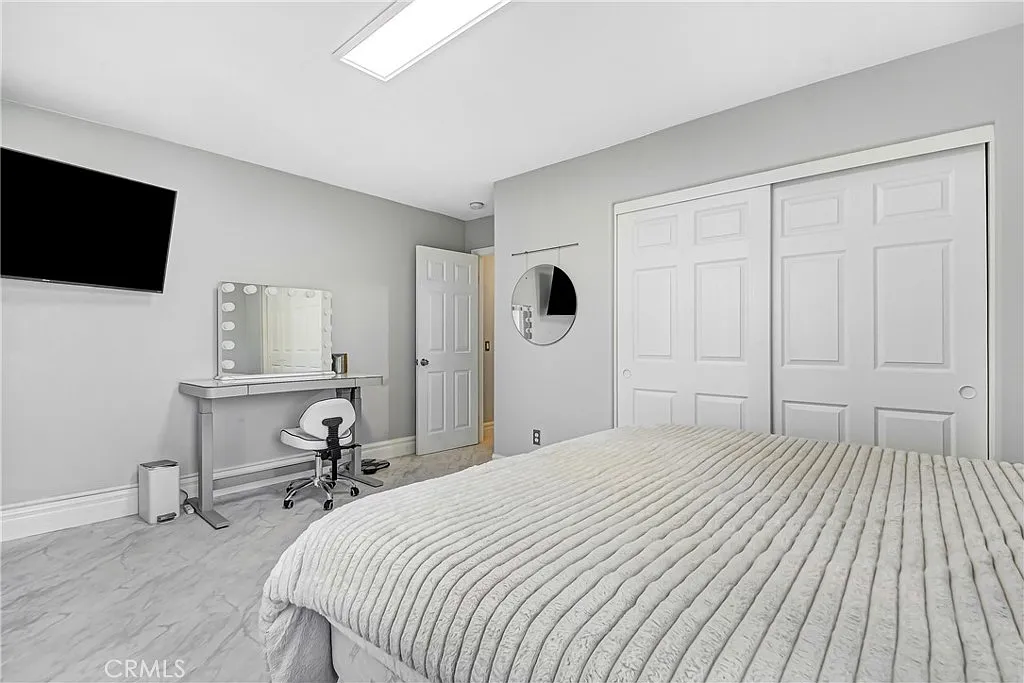 5 bed, 3919 sqft, $5,500 — Photo 3