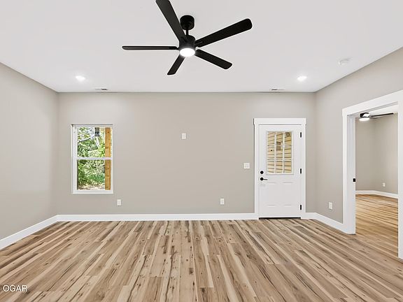 4th image of 1215 W 9th St