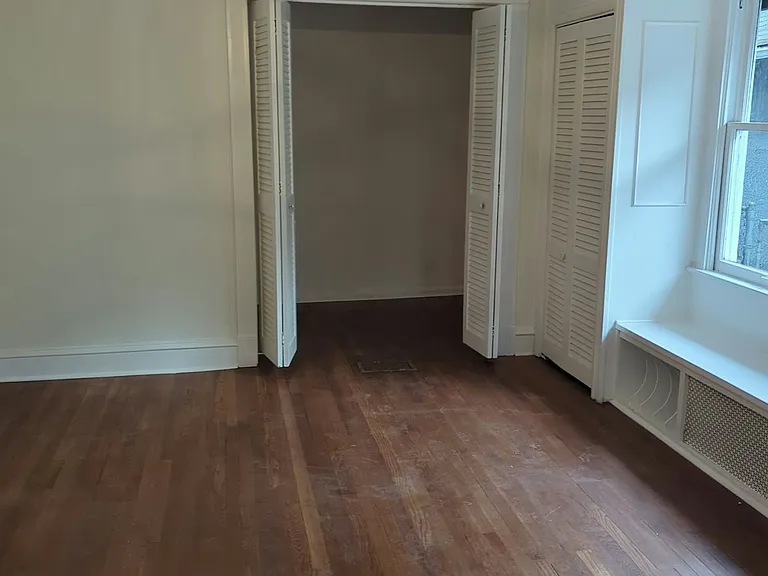 4119 S Benton Ave — Photo 17