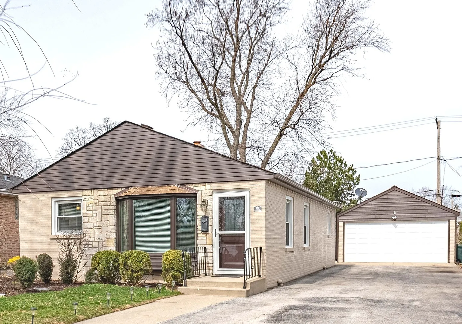 515 Grove Ave photo 1