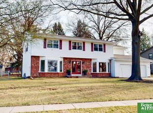 9325 Pauline St, Omaha, NE 68124