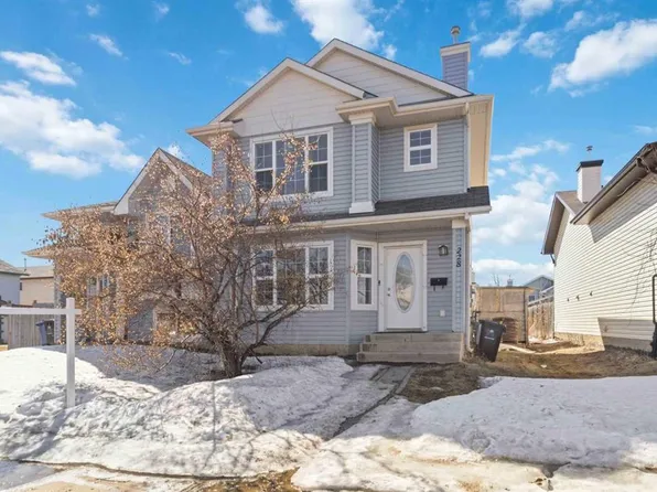228 N Parry Cres, Wood Buffalo, AB T9K 2T5