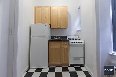 Rented by Bond New York