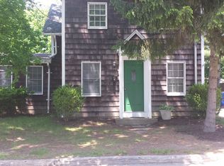 57 Planet Ave, Riverside, RI 02915