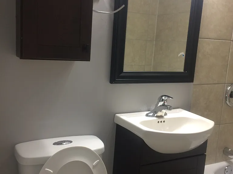 209 Talbot Ave #15 — Photo 4