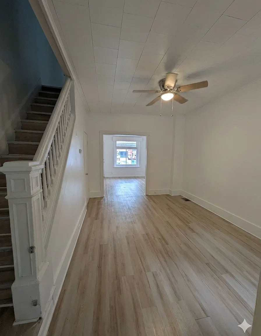 3 bed, 1.5 bath, 2250 sqft, $2,000 — Photo 4
