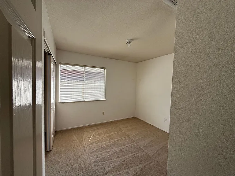 6415 Shasta Creek Way — Photo 18