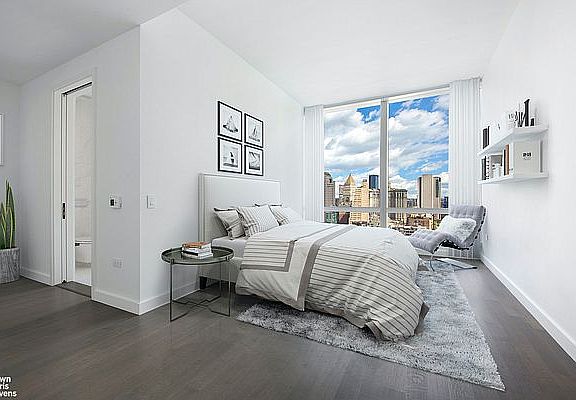 5th image of 111 Murray St APT 29A
