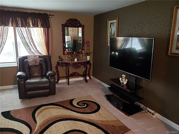 3rd image of 6507 Brookshire Dr
