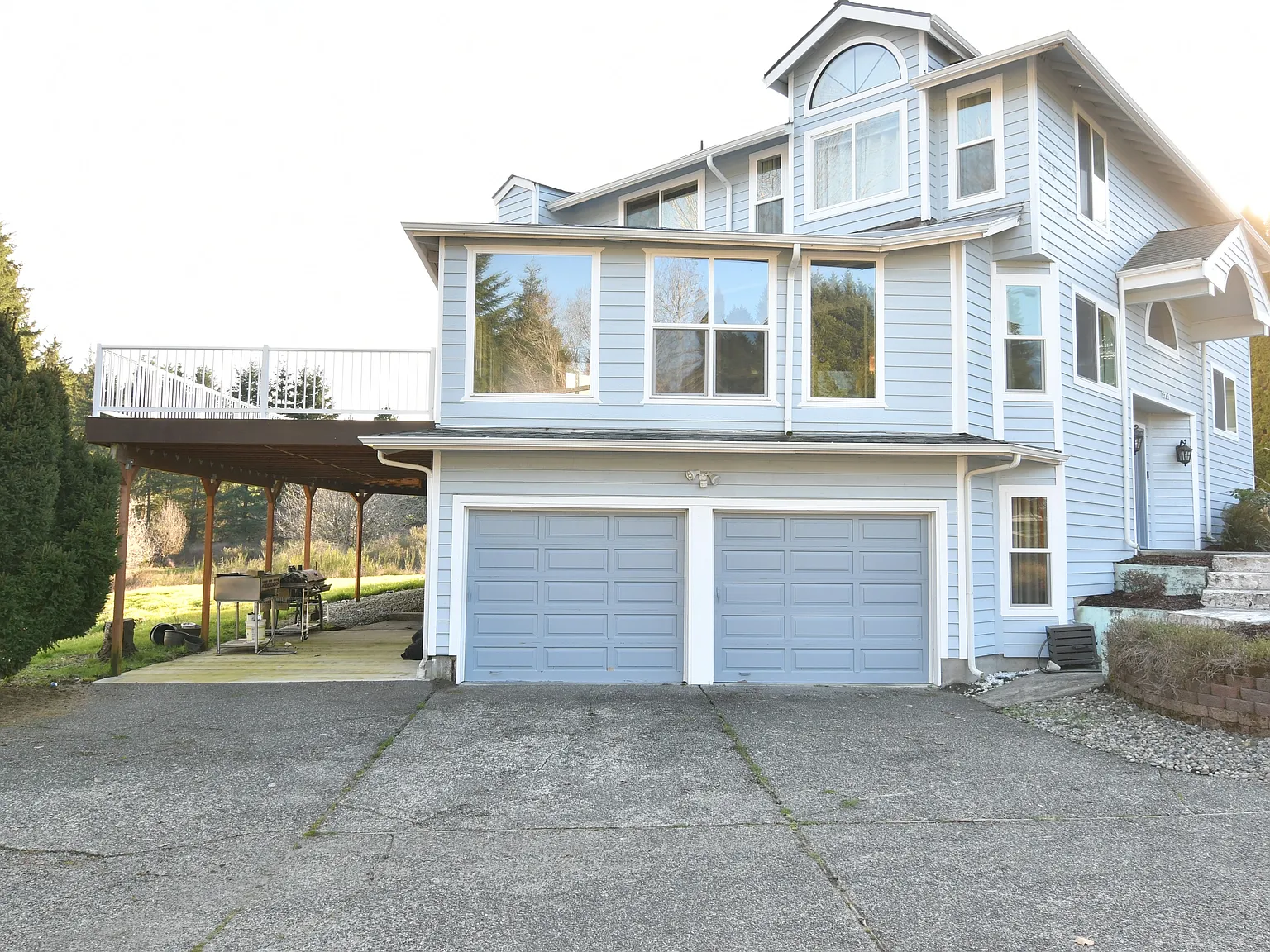 4 bed, 2835 sqft, $3,275 — Photo 2