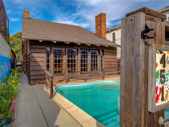 451 Longfellow Ave, Hermosa Beach, CA 90254