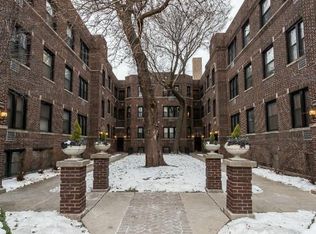 740 W Addison St #116, Chicago, IL 60613