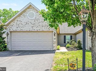 92 Keswick Dr, Mechanicsburg, PA 17050