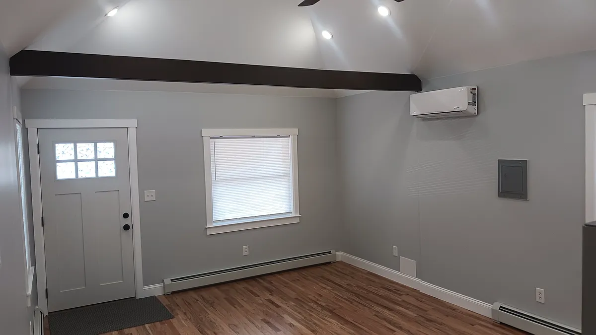 Building Photo - 320 Beach 88th St #318