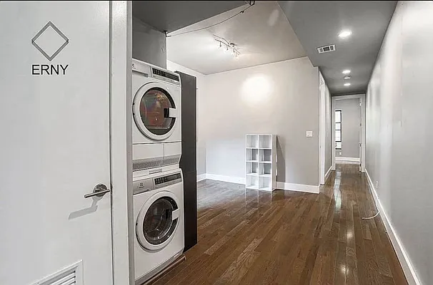 Rented by ERNY LLC | media 2