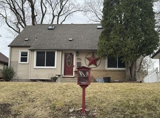 3546 Madison Pl NE, Minneapolis, MN 55418