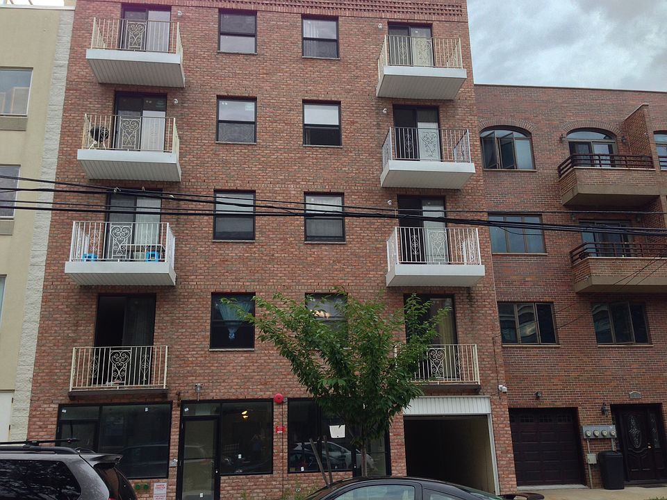 1st image of 7124 163rd St #3A