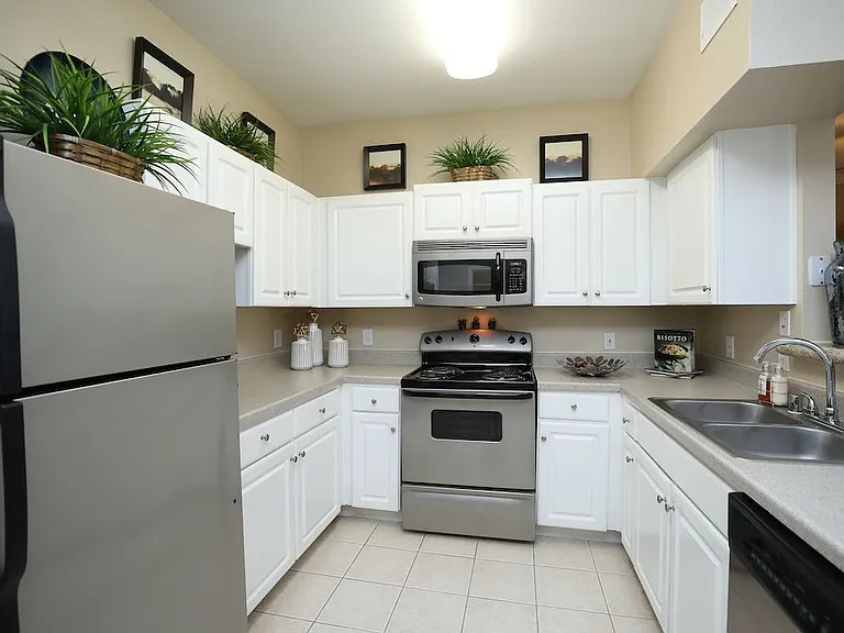 Enclave At Woodbridge — Photo 38