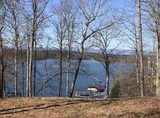 306 Falling Leaf Ct, Seneca, SC 29672