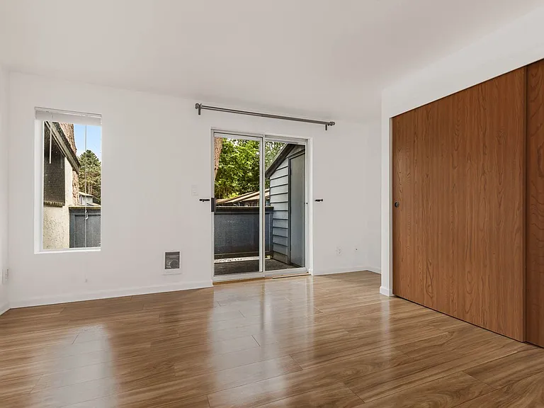 280 Newport Way NW #B-15 — Photo 12