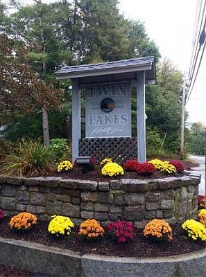 5th image of 588 Twin Lakes Dr