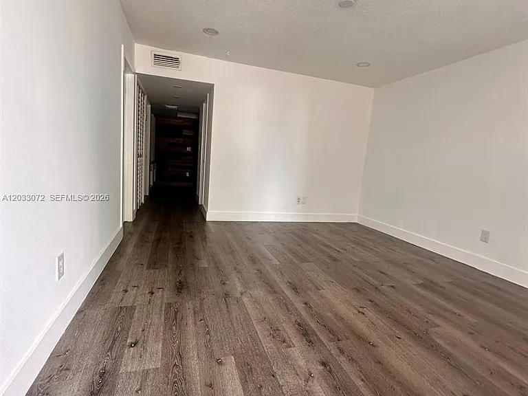 5540 SW 38th Ct #0 — Photo 7
