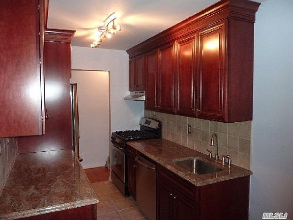 4th image of 14220 84th Dr APT 5C