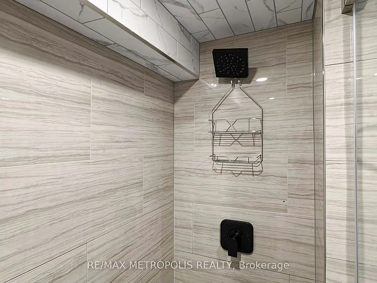 61 Horseshoe Cres #BASEMENT — Photo 22