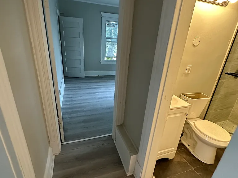 191 Buckingham St #2 — Photo 12