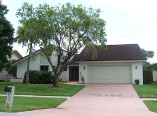 7659 San Mateo Dr E, Boca Raton, FL 33433