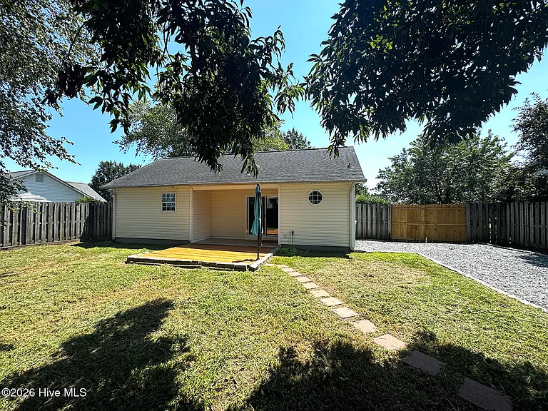 2711 Ashby Dr — Photo 12