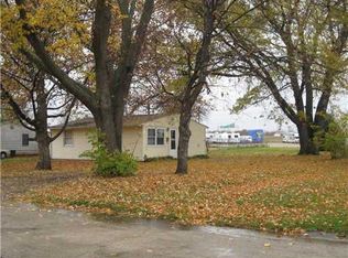 254 Miller Ave SW, Cedar Rapids, IA 52404