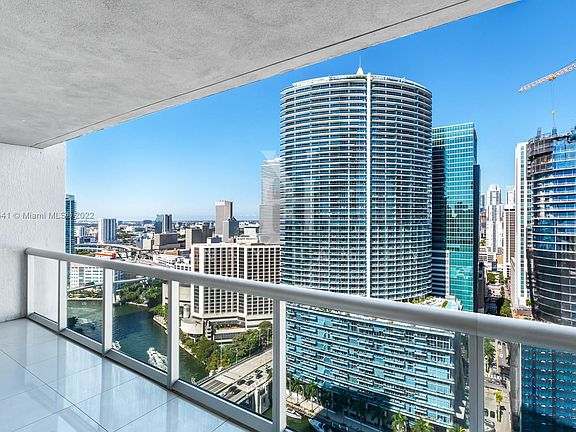 5th image of 475 Brickell Ave APT 3014