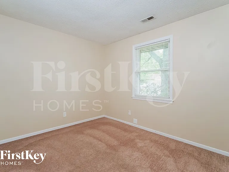5373 Padre Ln — Photo 12
