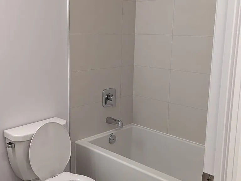 50 Dunfield Ave #813 — Photo 11
