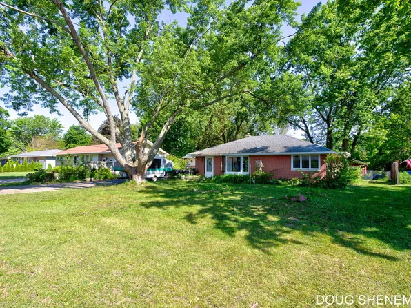 14157 Carol St, Holland, MI 49424