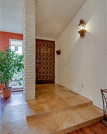 4th image of 913 Pinecrest Dr