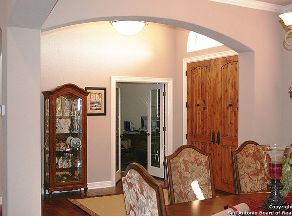 3rd image of 8839 Wind Gate Pkwy