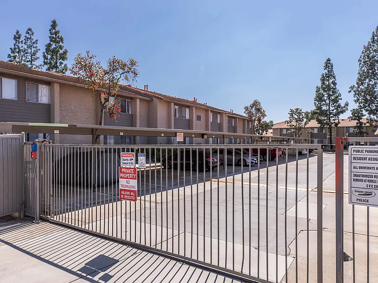 Sierra Vista — Photo 20
