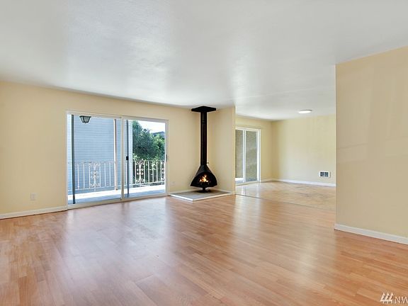 4th image of 240 S 152nd St APT T101