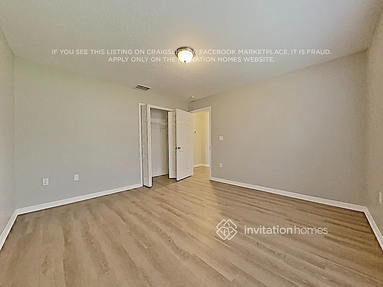 2451 Sweetwater Blvd — Photo 11